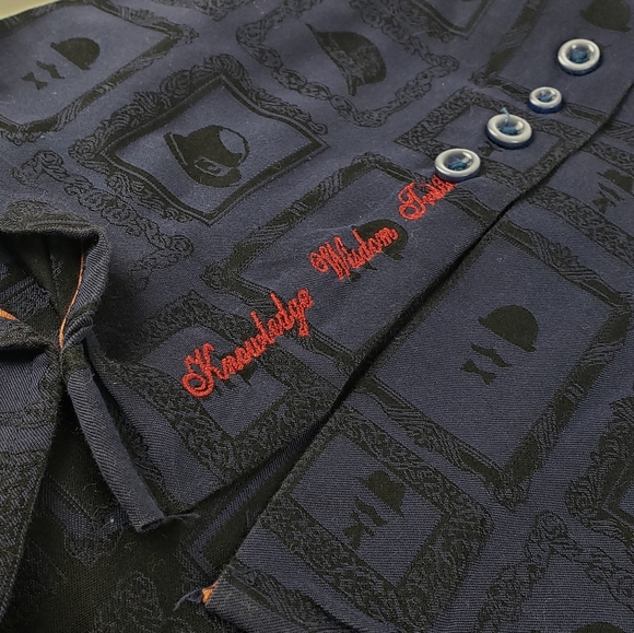 Robert Graham Gentleman's Button Down Shirt EUC - Picture 2 of 7